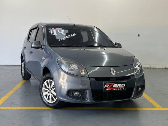 RENAULT SANDERO 1.0 EXPRESSION 16V FLEX 4P MANUAL RENAULT SANDERO 1.0 EXPRESSION 16V FLEX 4P MANUAL